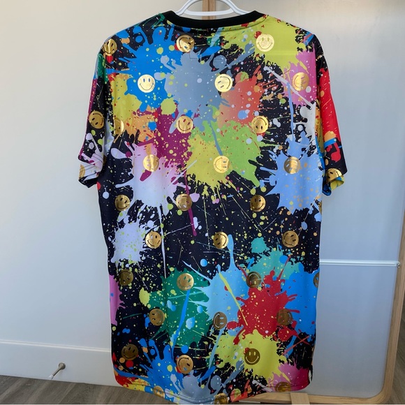 Smiley face t-shirt - Picture 5 of 6